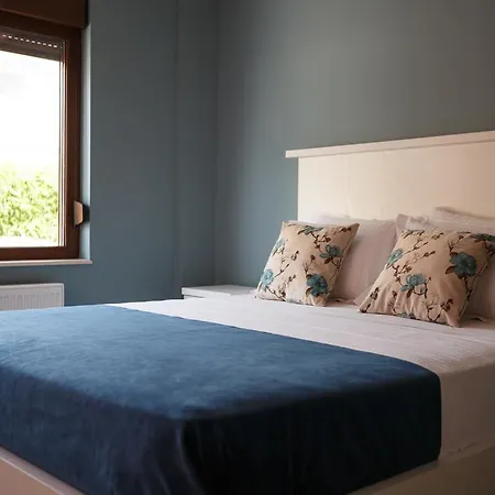 Apartment Bliss - Aquamarine *